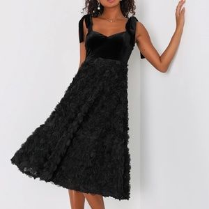 Extravagant Aesthetic Black Velvet Rosette Tie-Strap Midi Dress